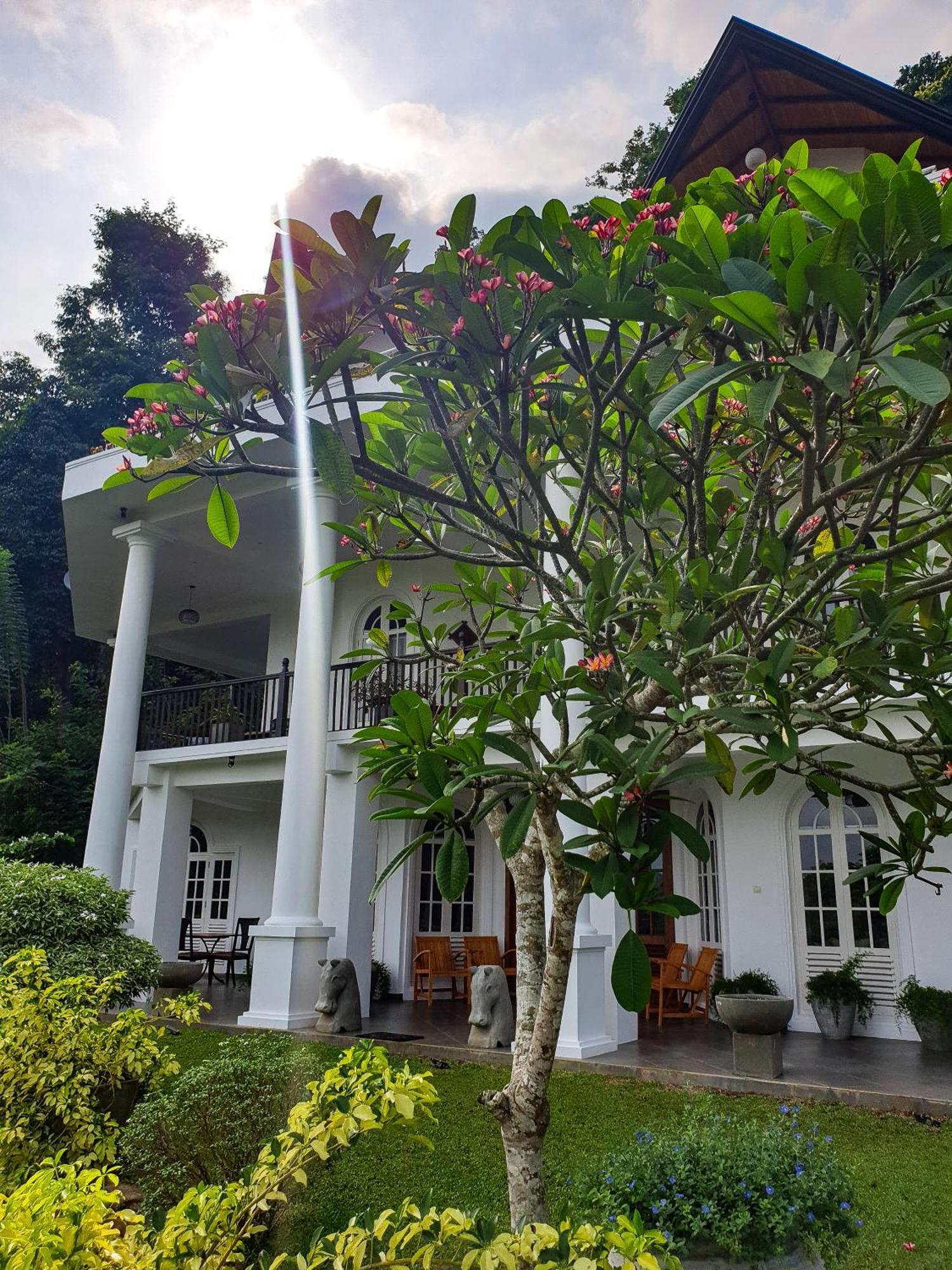 Samindra Villa Kandy Bagian luar foto