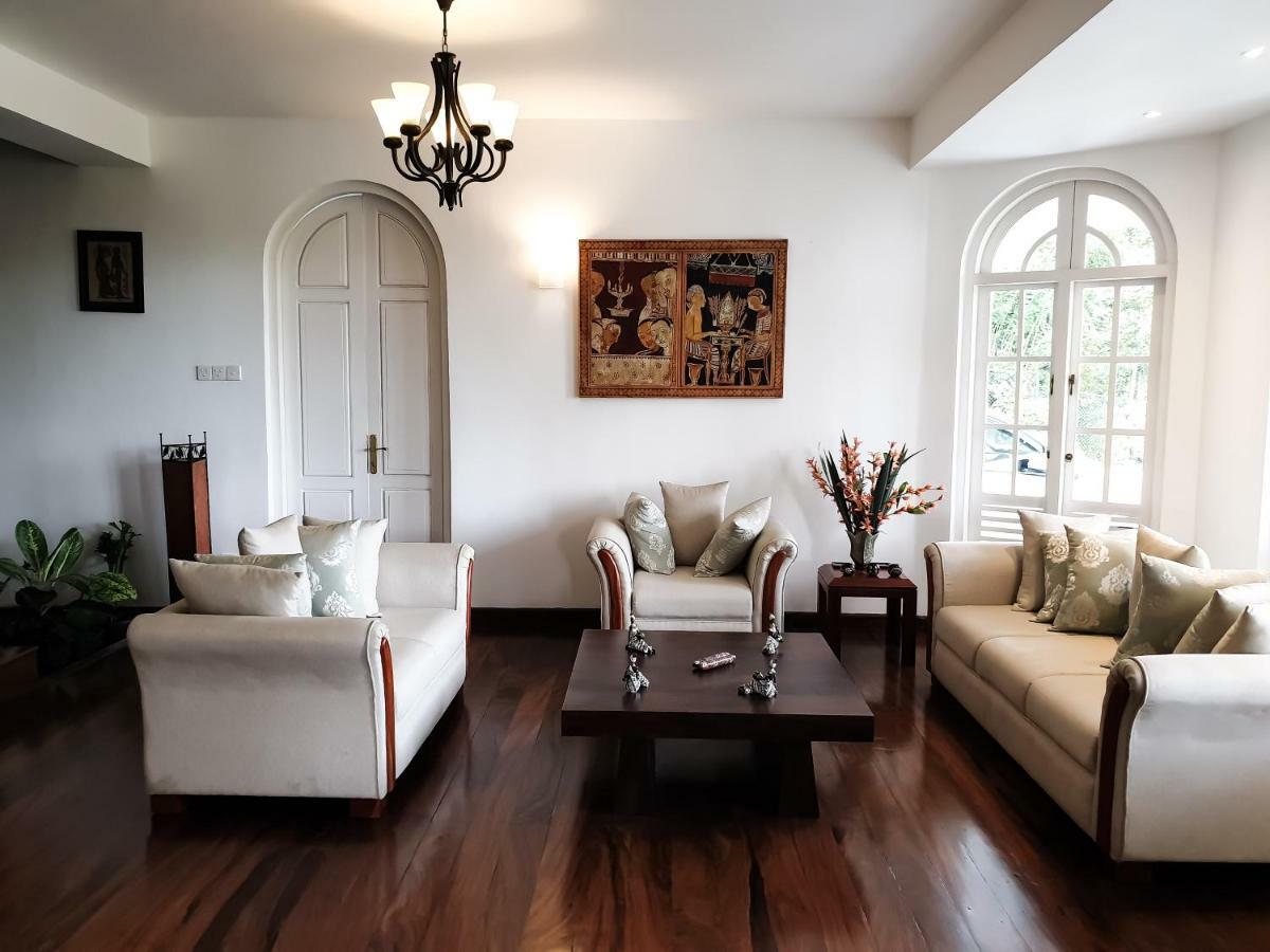 Samindra Villa Kandy Bagian luar foto
